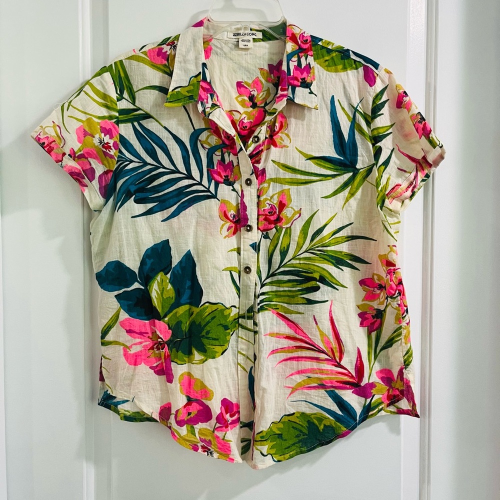 BillABong Print Short Sleeve Button Up Top